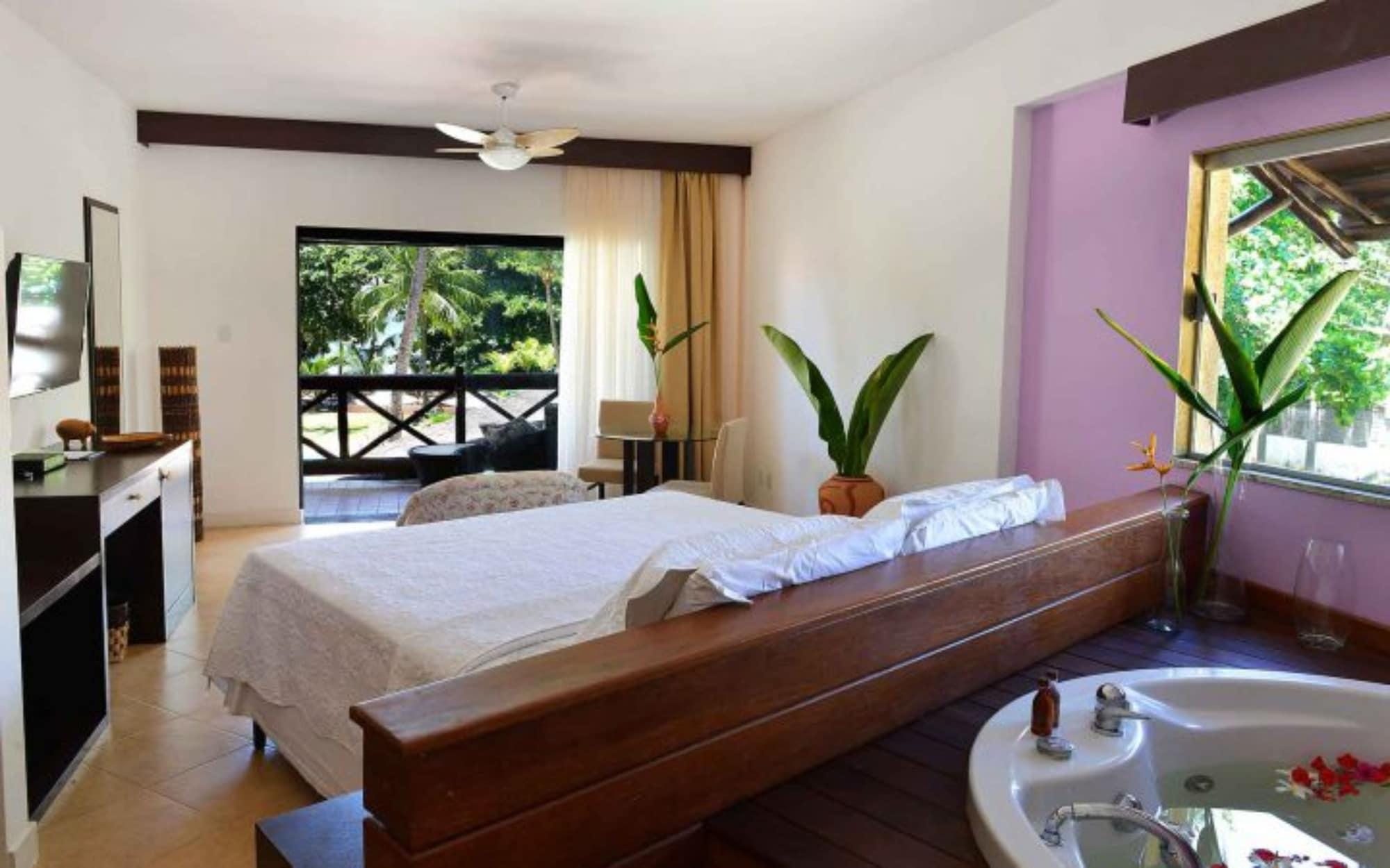 Iara Beach Hotel 3*